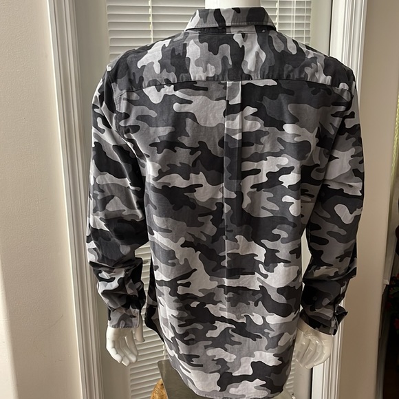 MIchael Kors Camo Print Long Sleeve Button Down Cotton Micro Corduroy Shirt - Picture 5 of 7